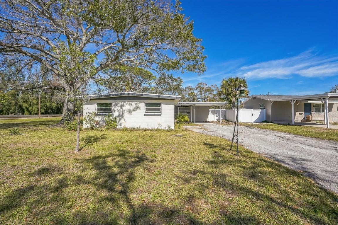 131 80th Ave., St Petersburg, FL 33702