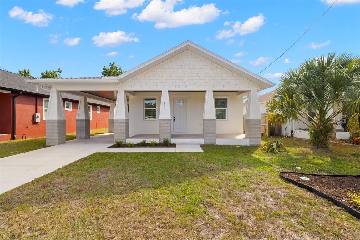 1513 E Knollwood St., Tampa, FL 33610