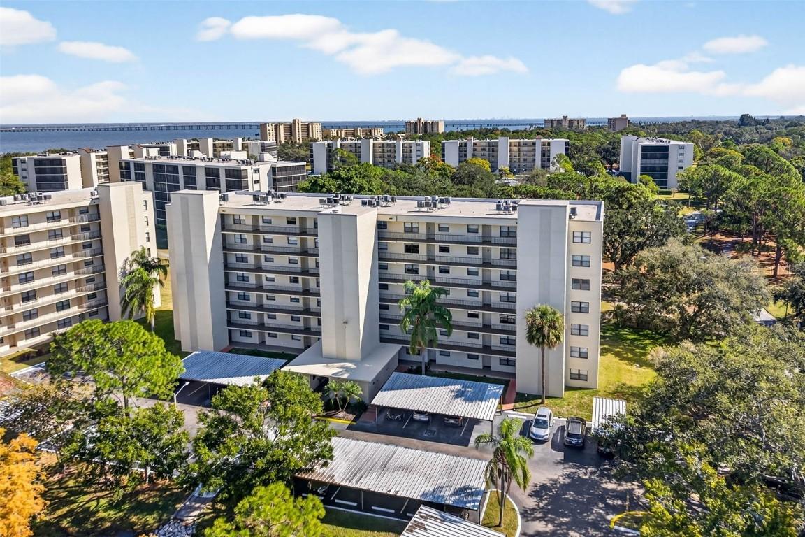 800 Cove Cay Dr. #4D, Clearwater, FL 33760