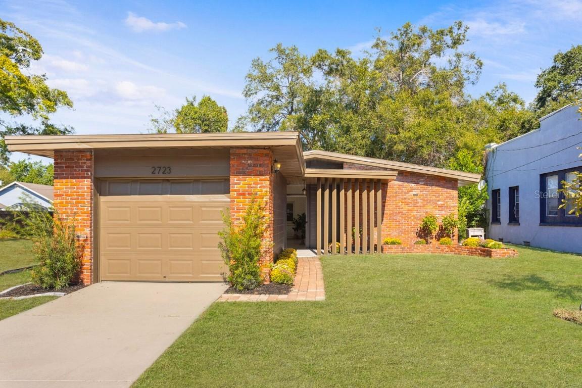 2723 N Ridgewood Ave., Tampa, FL 33602