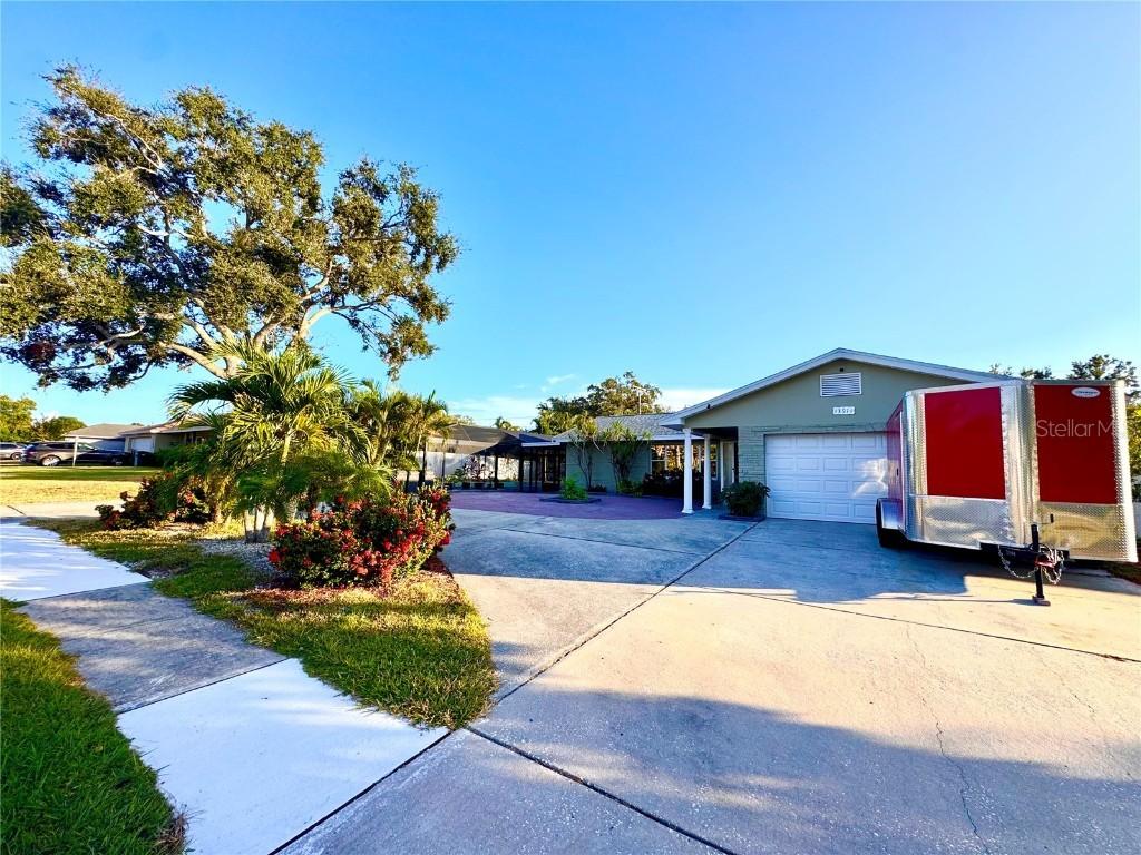 13914 84th Ter., Seminole, FL 33776