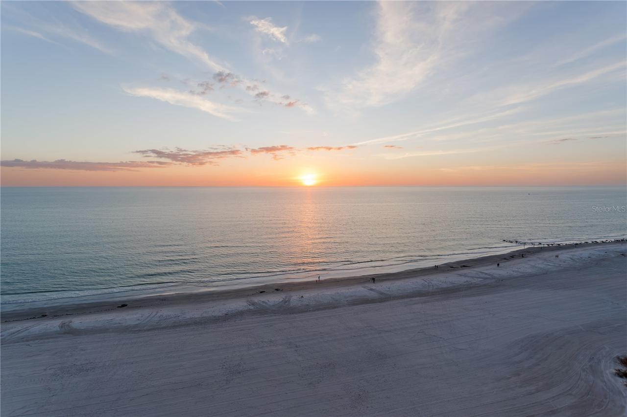 17920 Gulf Blvd. #1504, Redington Shores, FL 33708