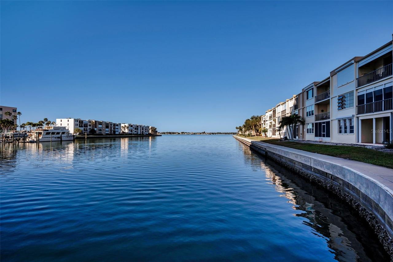 7420 Bay Island Dr. #374, South Pasadena, FL 33707