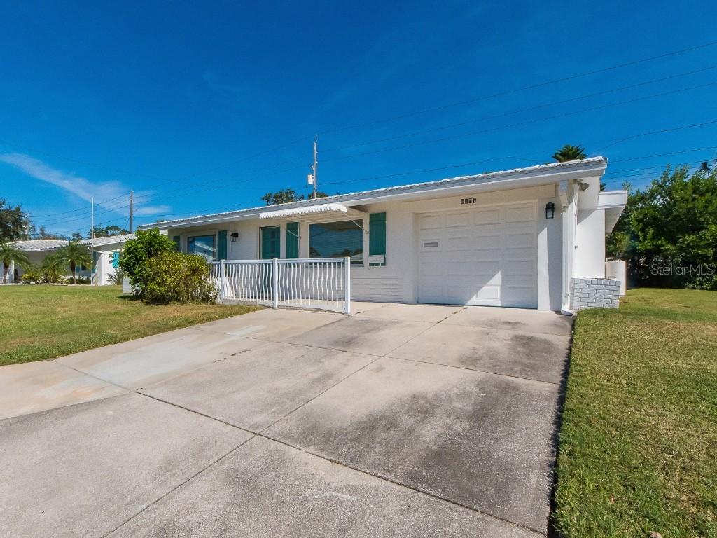 9157 140th Way, Seminole, FL 33776