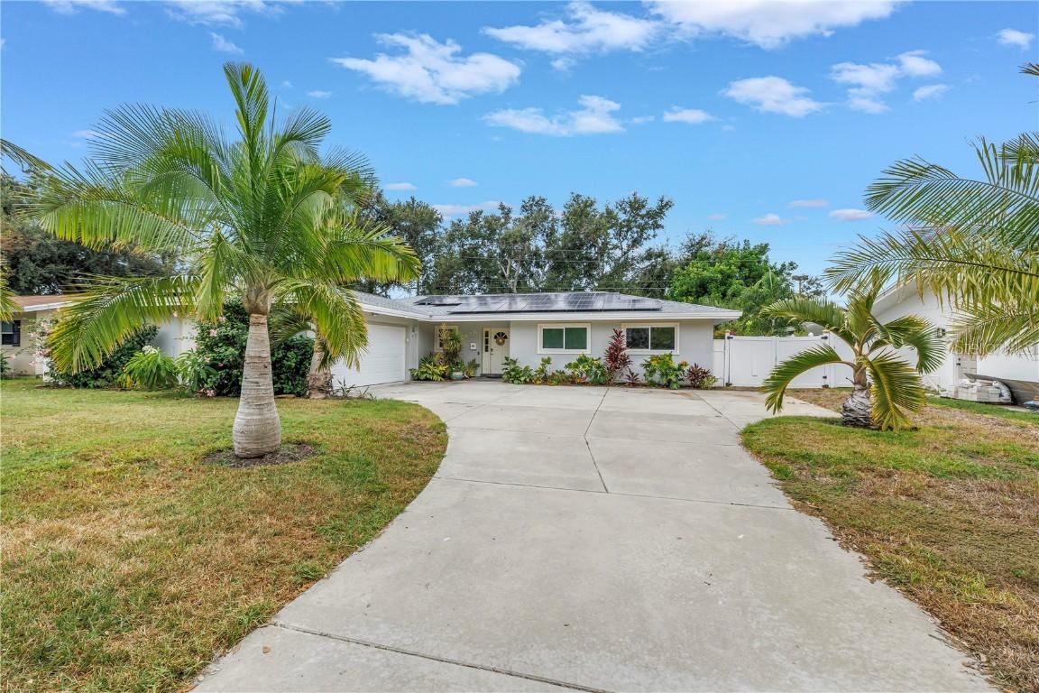 2856 65th Way, St Petersburg, FL 33710