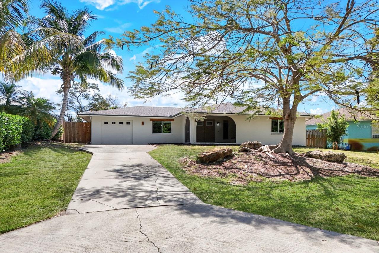 79 Constitution Dr., Naples, FL 34112