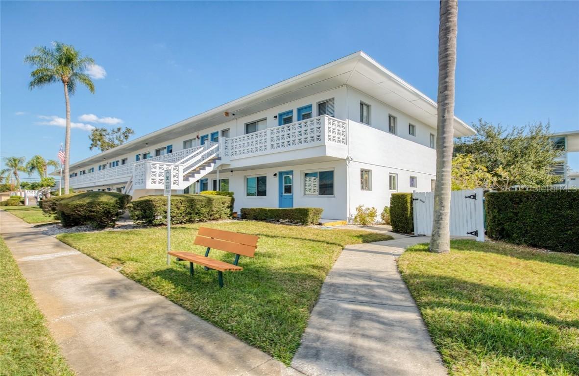 8555 N 112th St. #205, Seminole, FL 33772