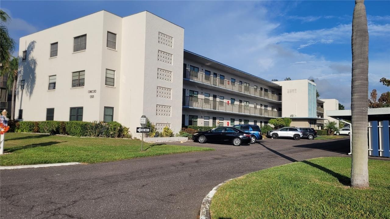 5969 Terrace Park Dr. #305, St Petersburg, FL 33709