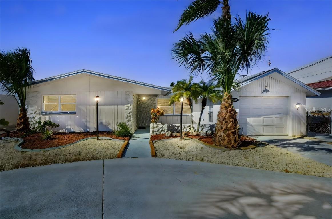 13711 Allyn Dr., Hudson, FL 34667