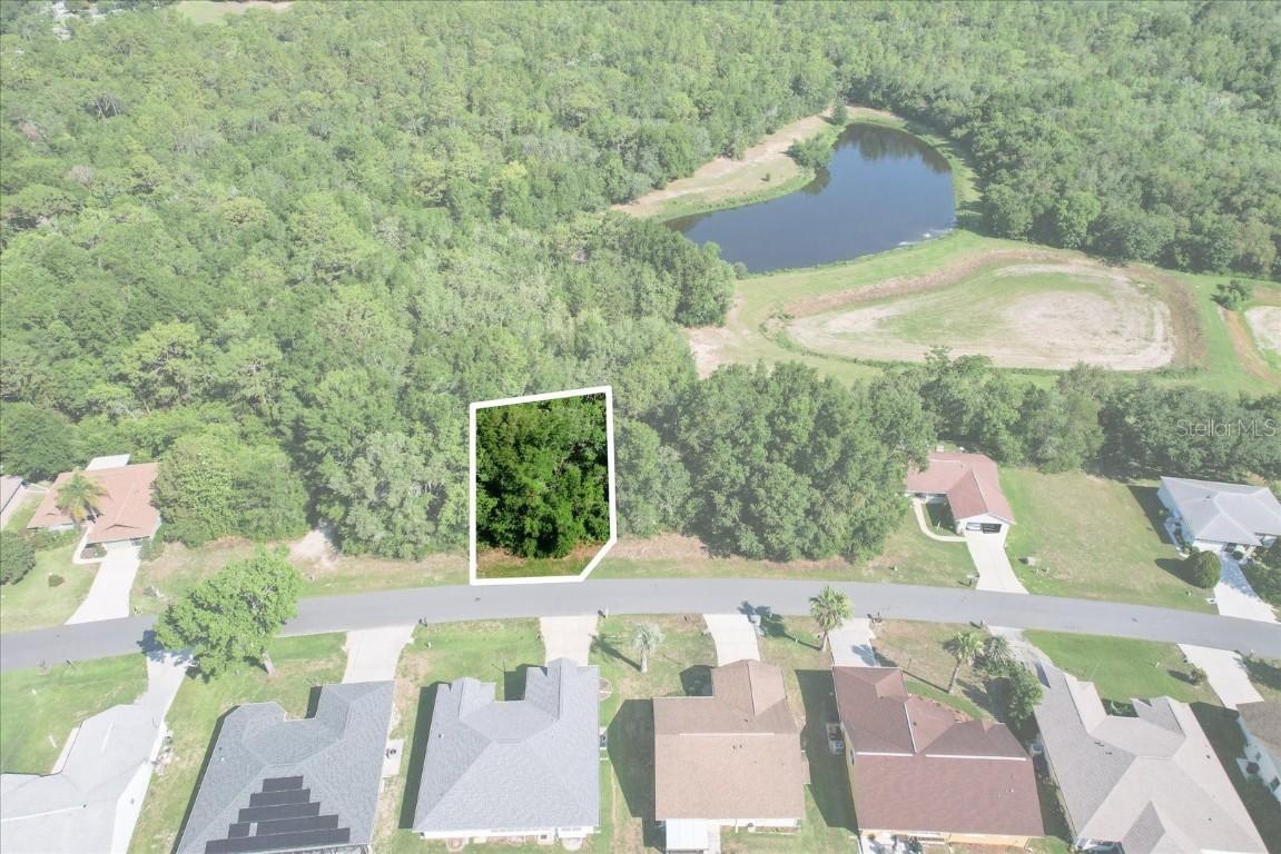 911 W Colbert Ct., Beverly Hills, FL 34465