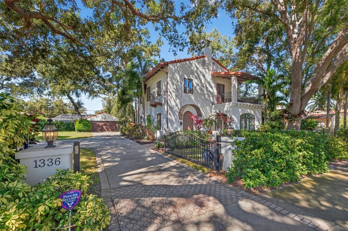 1336 Indian Rocks Rd., Belleair, FL 33756