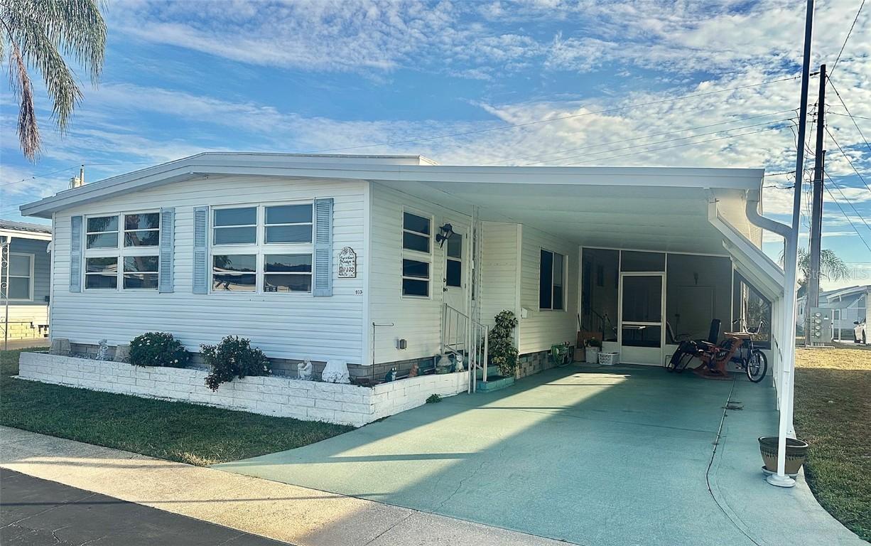 2000 E Bay Dr. #103, Largo, FL 33771