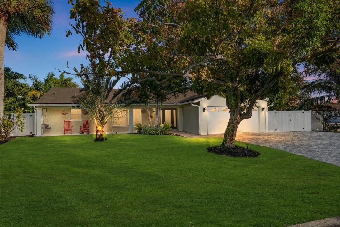 4592 40th St., St Petersburg, FL 33711