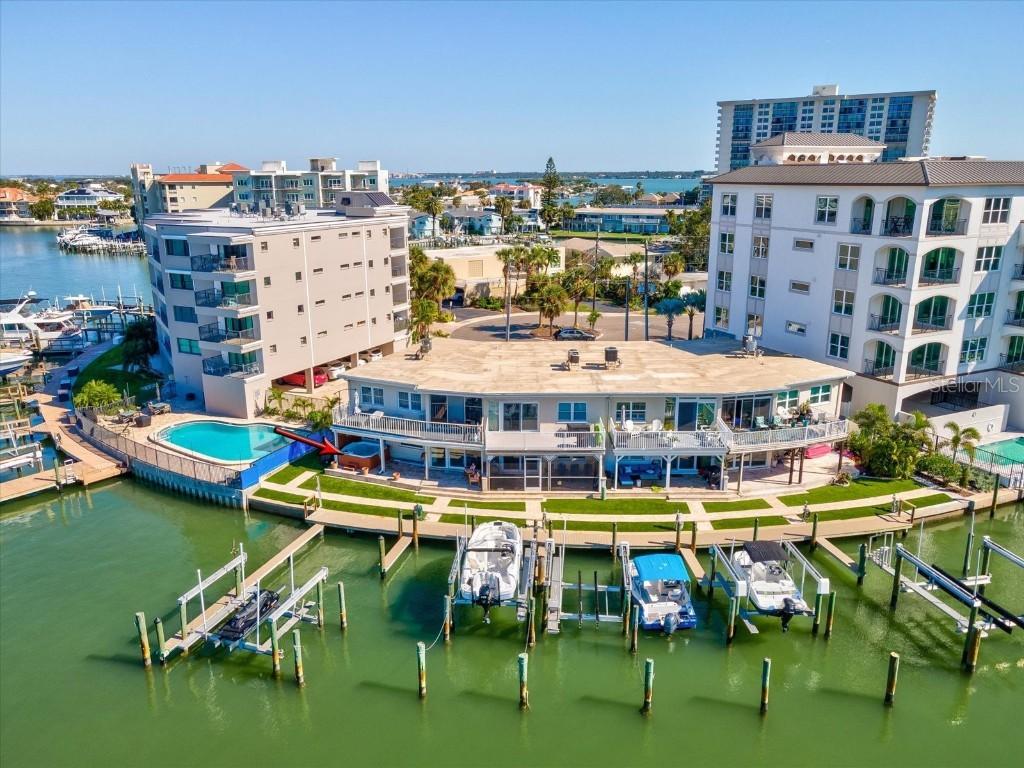 205 Dolphin Point #4, Clearwater Beach, FL 33767