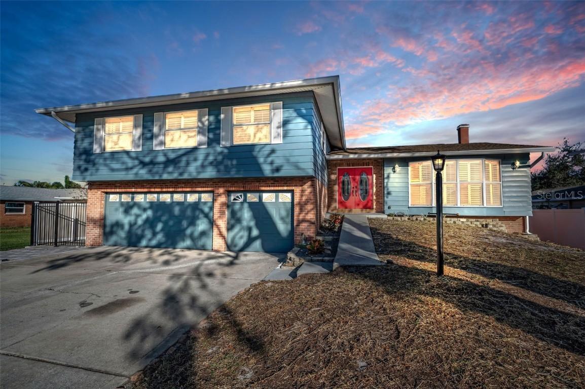 8273 131st Way, Seminole, FL 33776