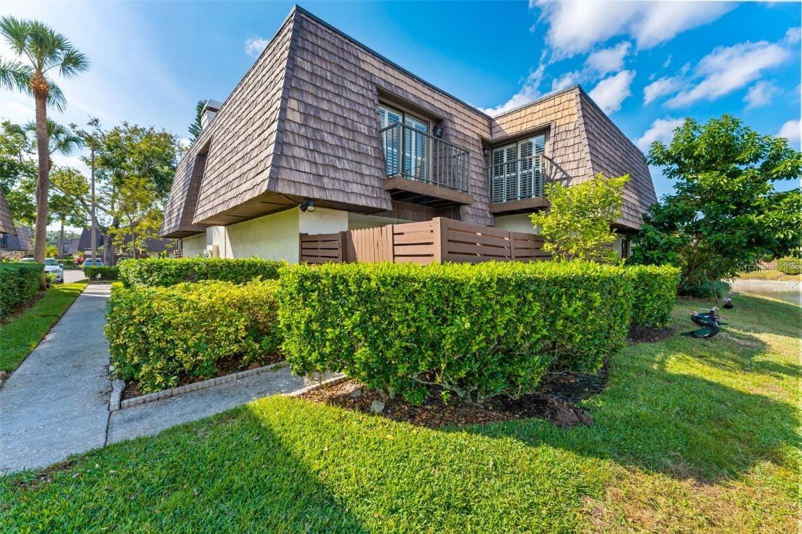 15233 W Pond Woods Dr. #404, Tampa, FL 33618