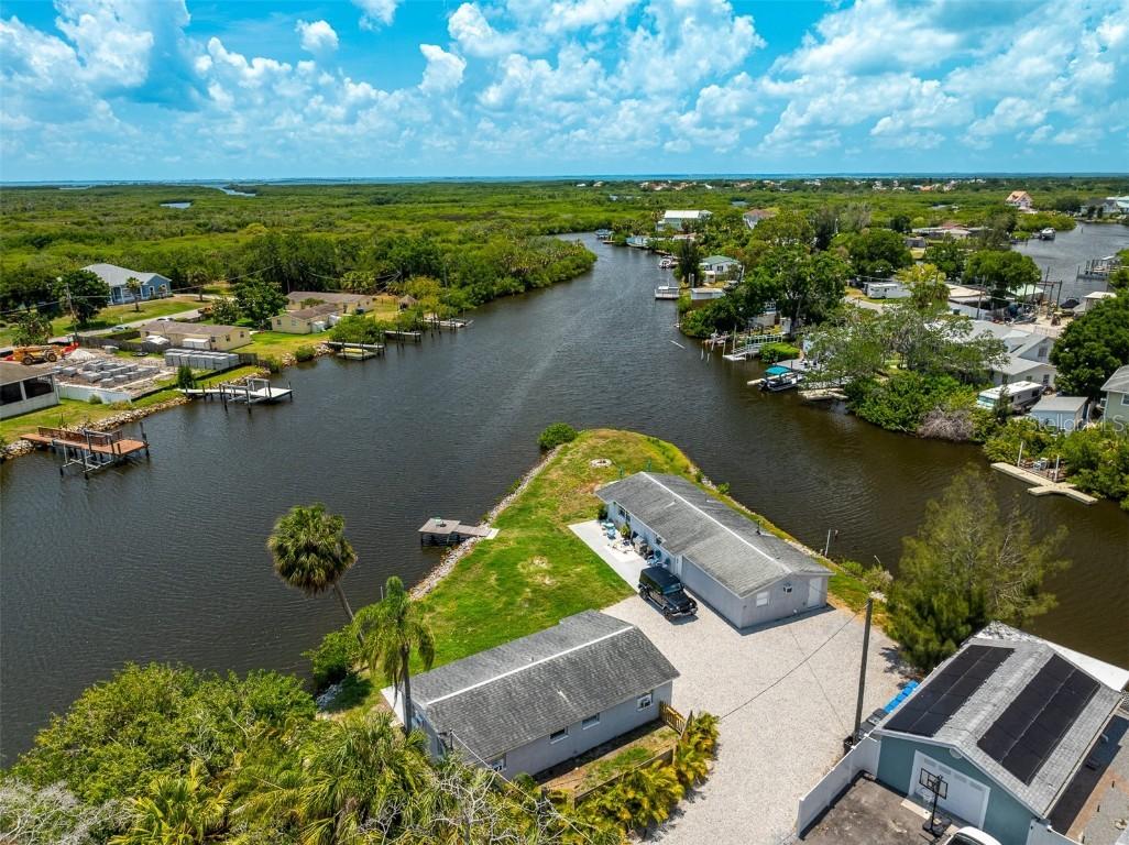 8820 Rocky Creek Dr., Tampa, FL 33615