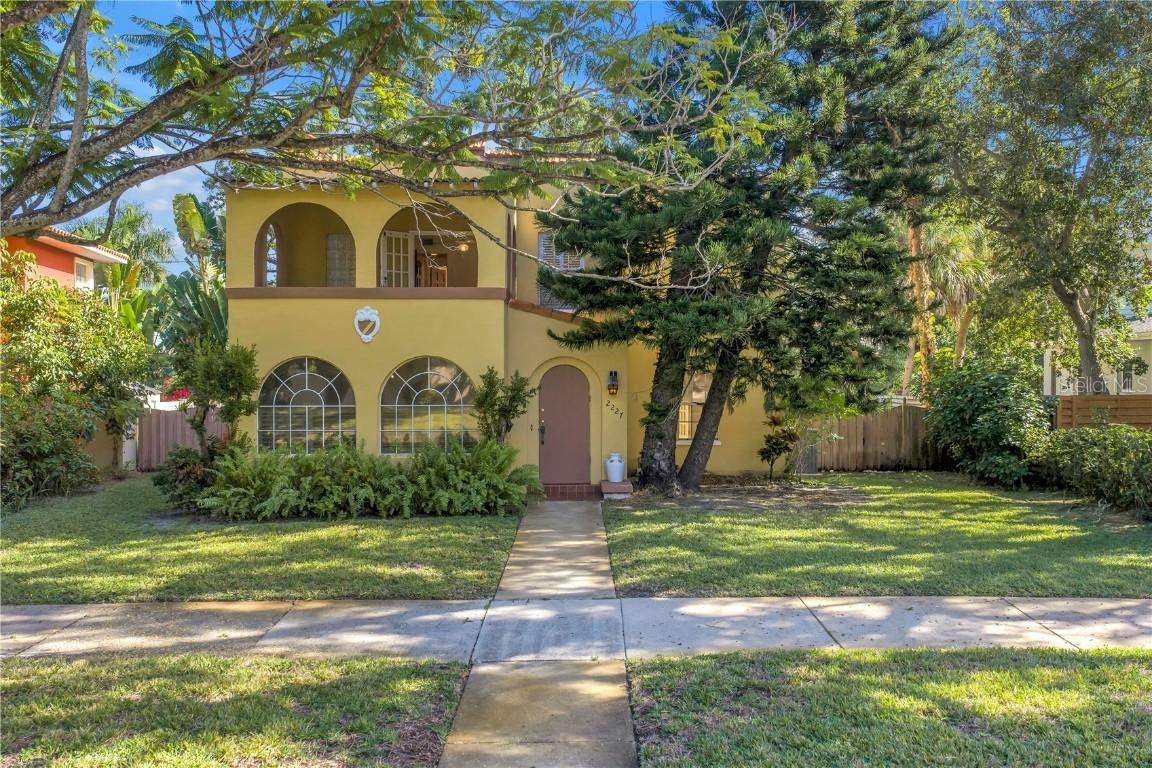 2227 Brevard Rd., St Petersburg, FL 33704