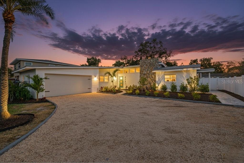 4241 Narvarez Way, St Petersburg, FL 33712