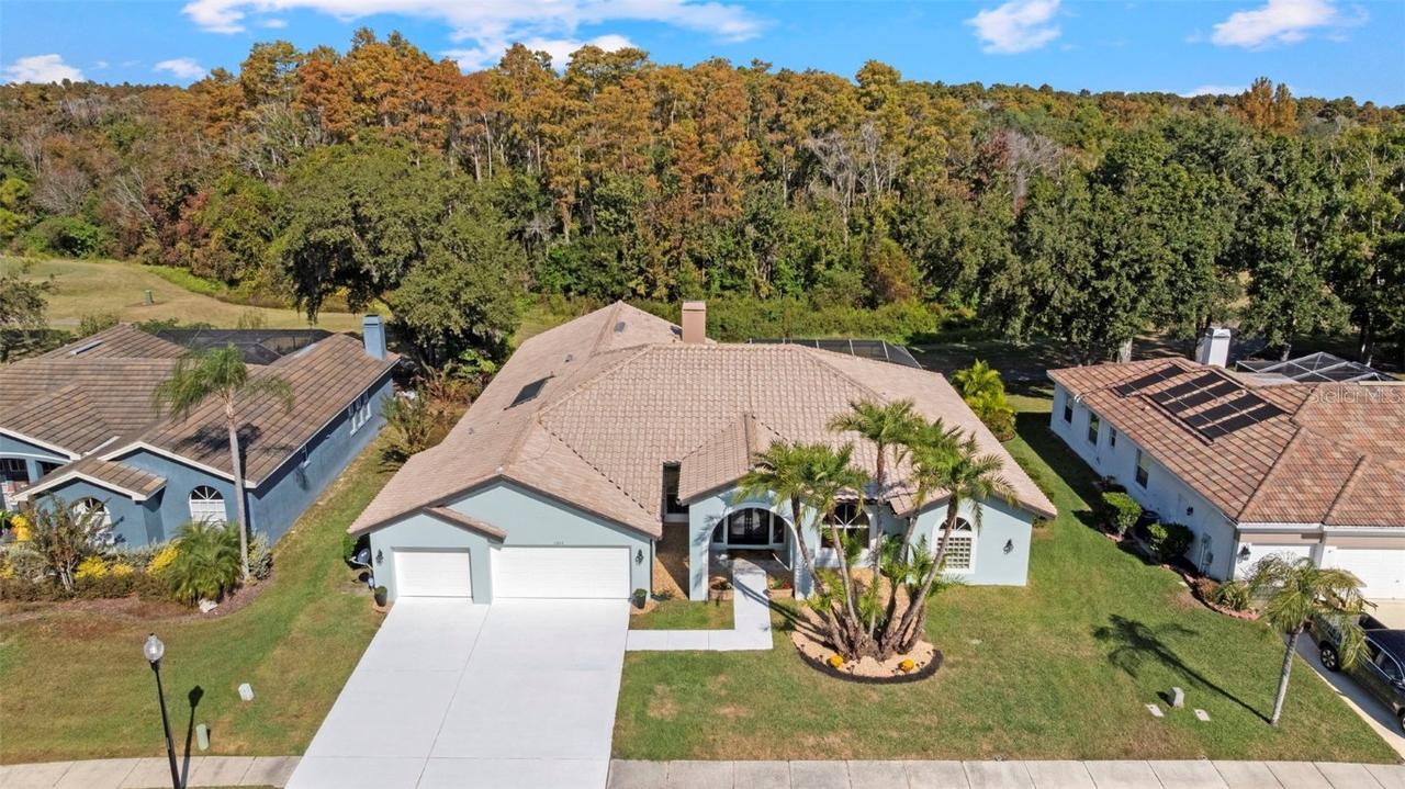 1222 Berkshire Ln., Tarpon Springs, FL 34688