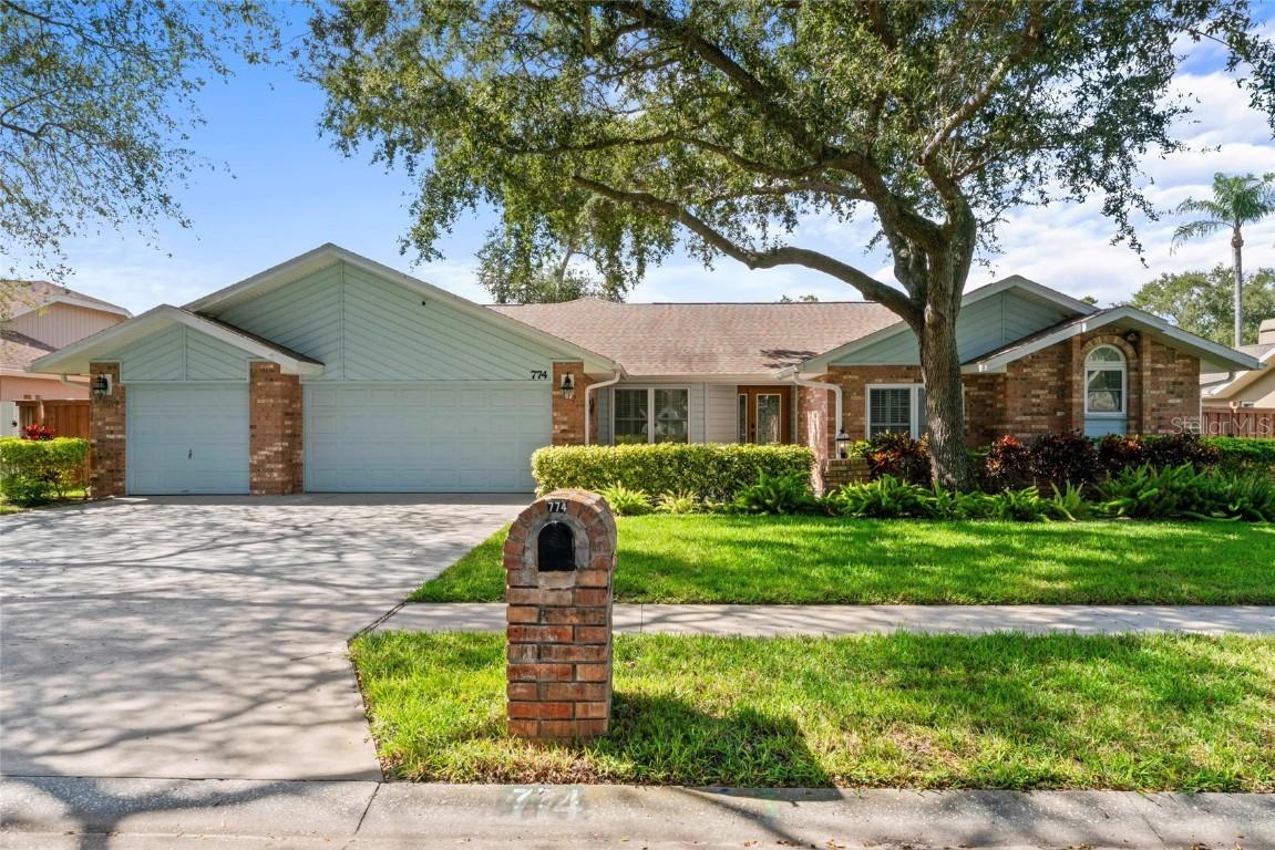 774 Tomoka Dr., Palm Harbor, FL 34683