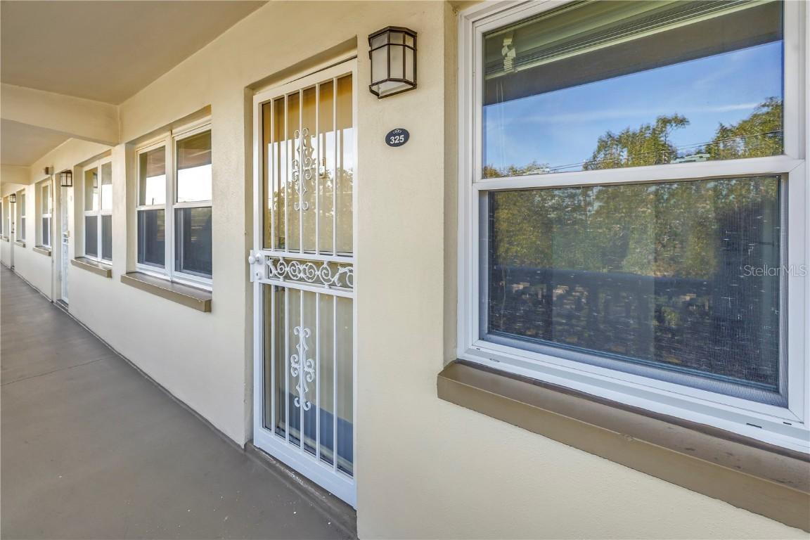 951 79th Ave. #325, St Petersburg, FL 33702