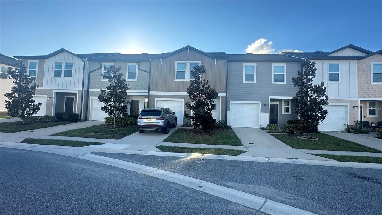 453 Madison Dr., Davenport, FL 33837