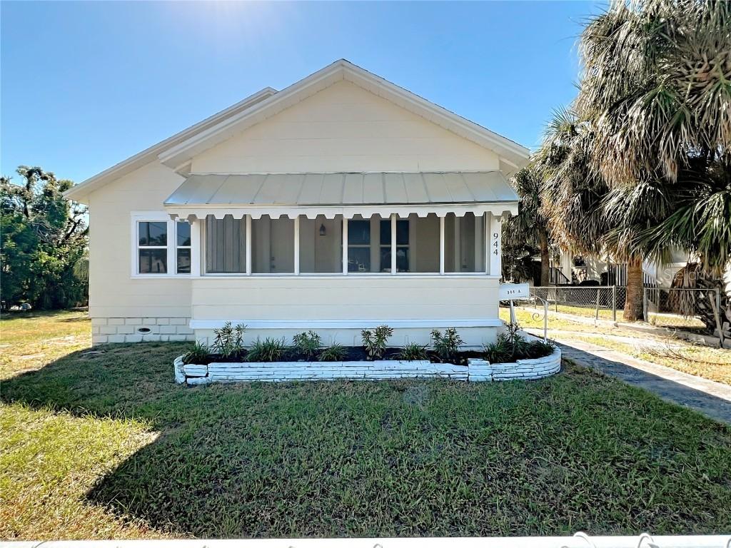 944 18th Ave., St Petersburg, FL 33705