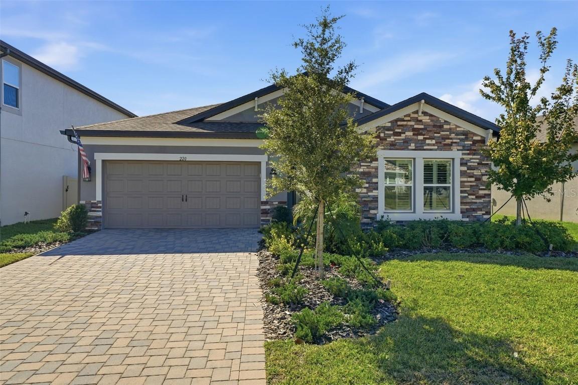 220 Hillshire Pl., Spring Hill, FL 34609