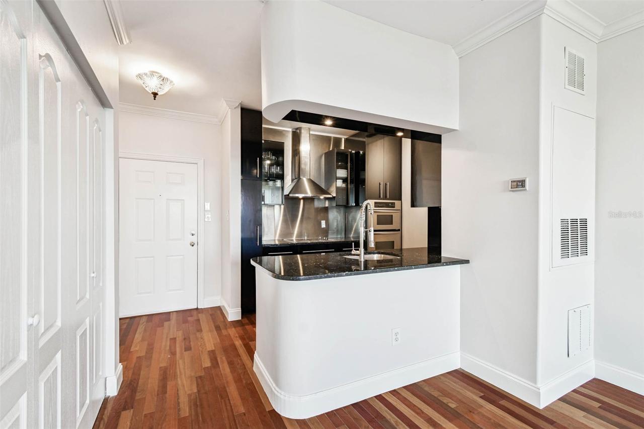 5000 Culbreath Key Way #9-318, Tampa, FL 33611