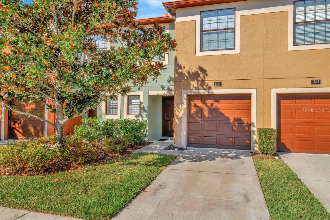 1523 Water Terrace Ln., Brandon, FL 33511