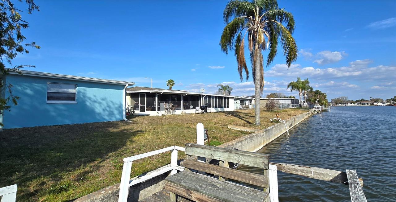 3814 Sunray Dr., Holiday, FL 34691