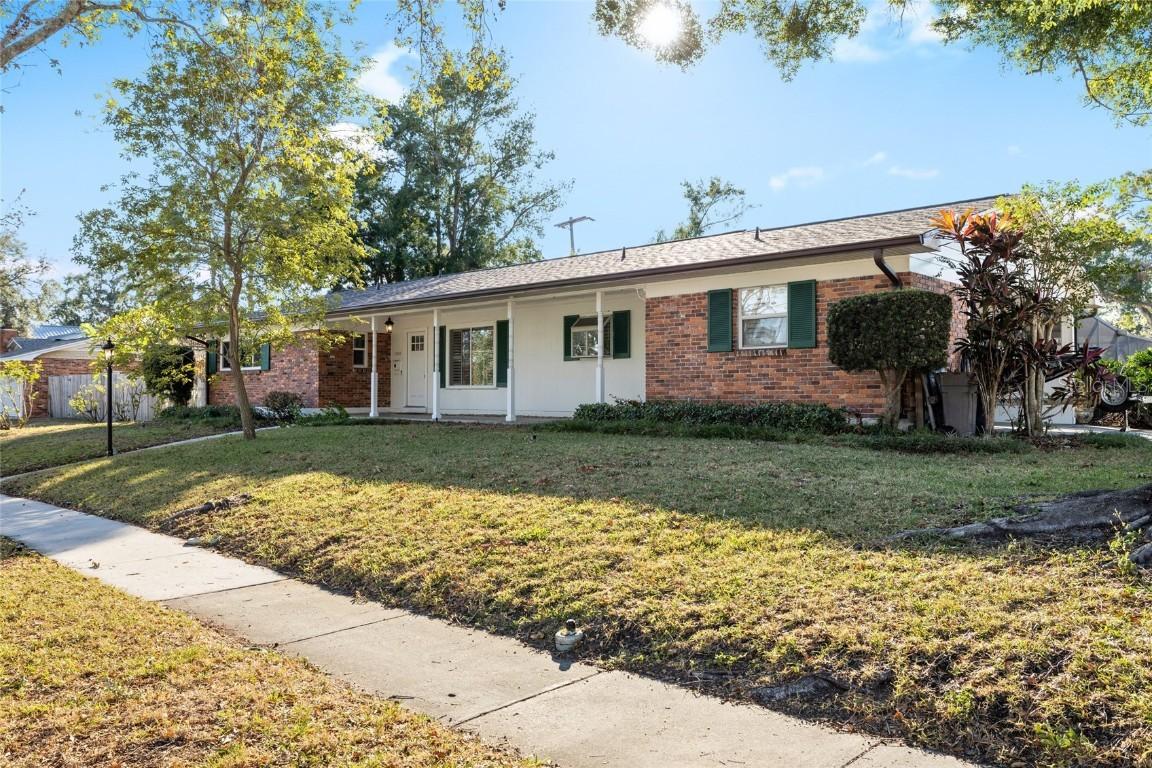 11006 Carrollwood Dr., Tampa, FL 33618