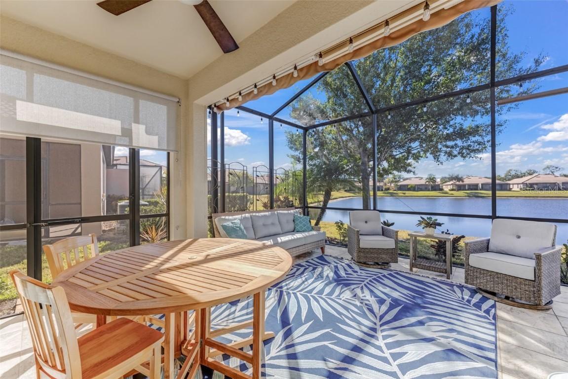 5438 Sunset Falls Dr., Apollo Beach, FL 33572