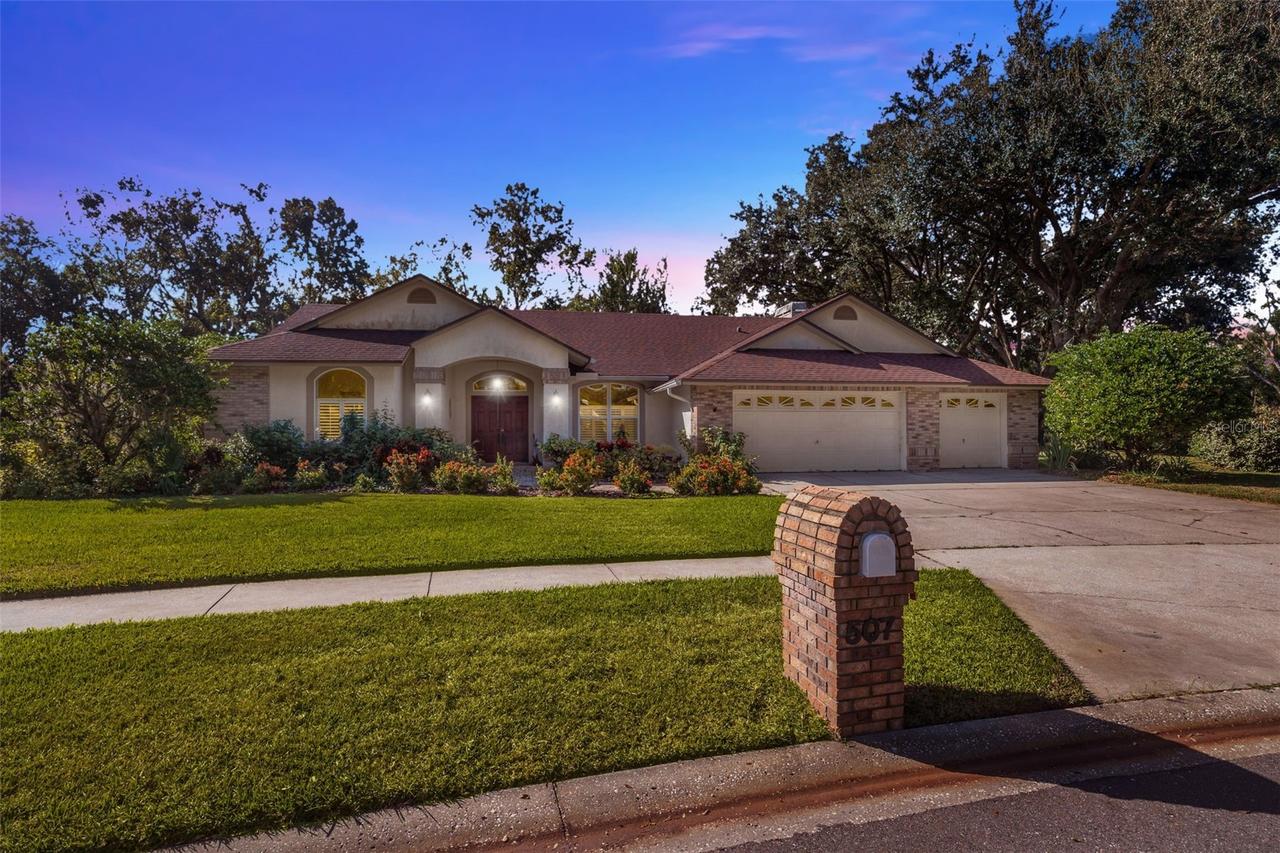 507 Surrey Ln., Lutz, FL 33549