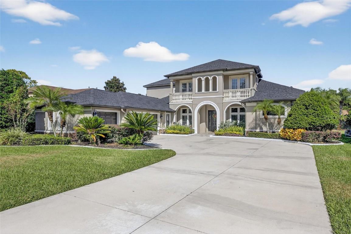 121 Falling Water Dr., Brandon, FL 33511