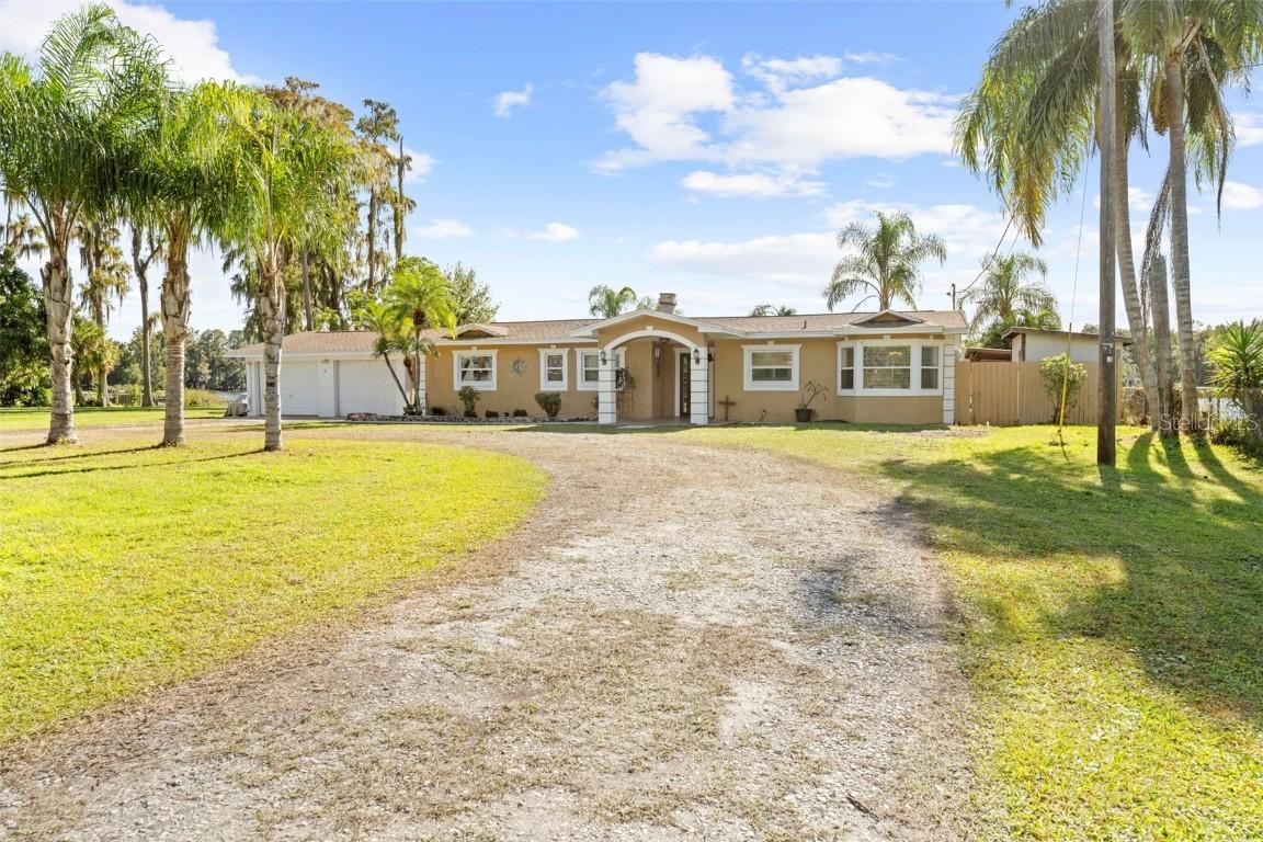 20228 County Line Rd., Lutz, FL 33558