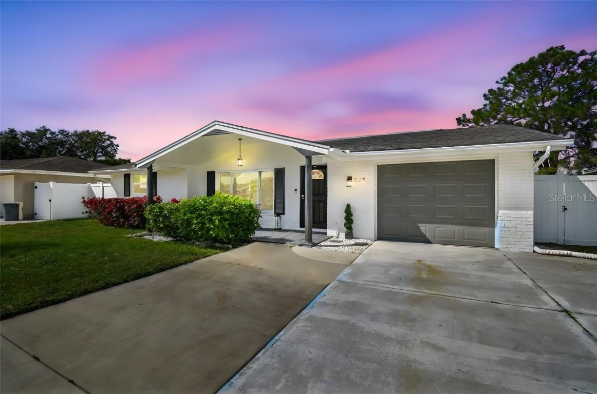 7519 Holly Lake Ln., New Port Richey, FL 34653