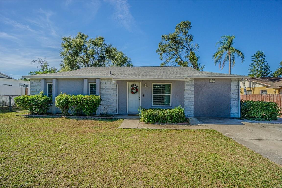 925 Park St., Seffner, FL 33584