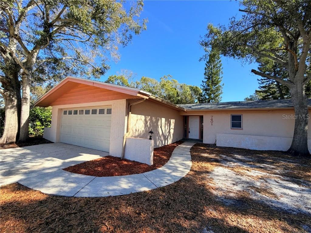 7401 21st St., St Petersburg, FL 33702