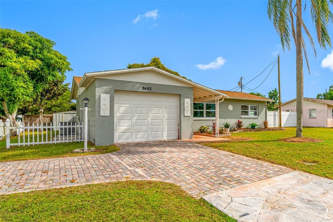 9493 55th St., Pinellas Park, FL 33782