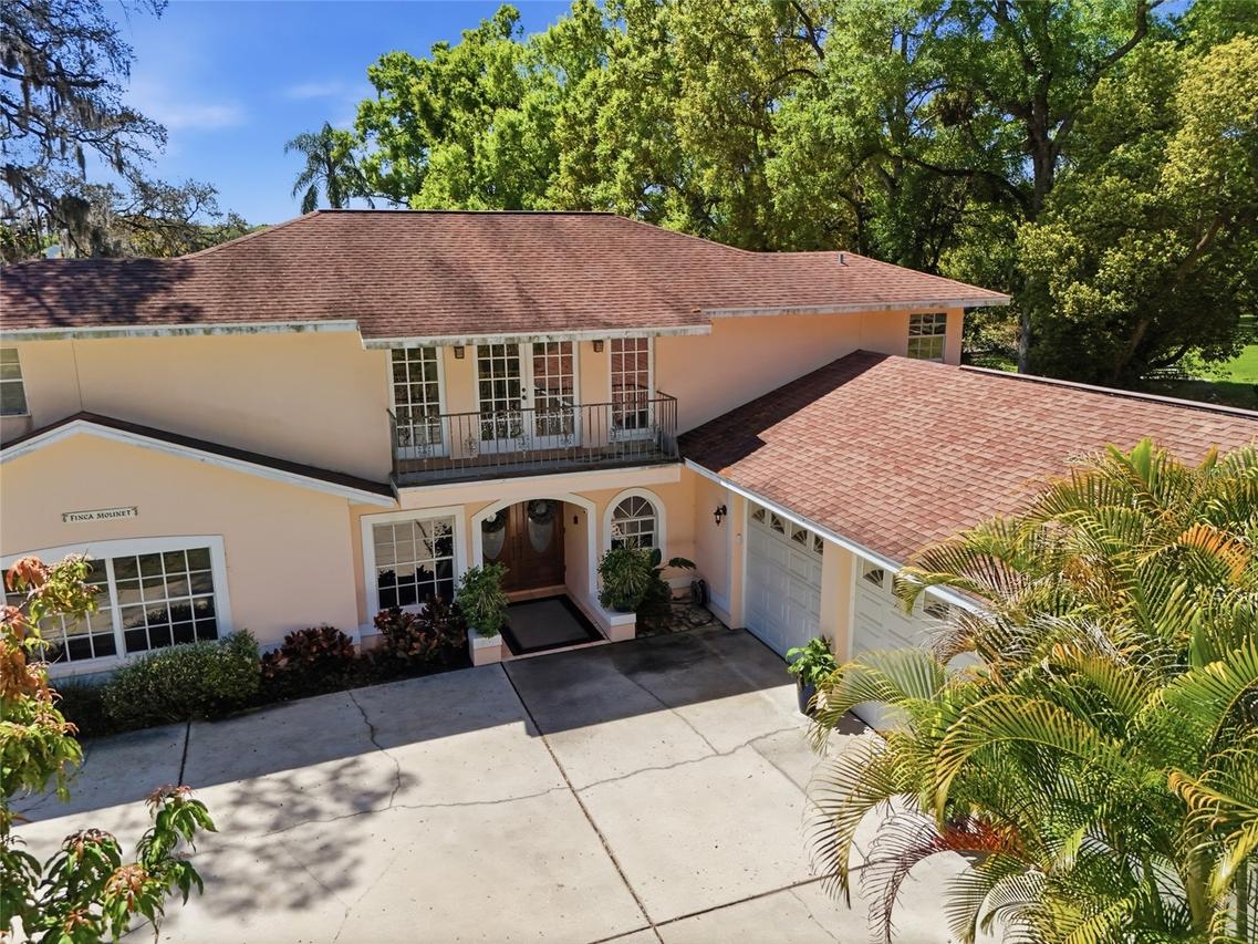 7201 Hodgewood Ct., Tampa, FL 33614