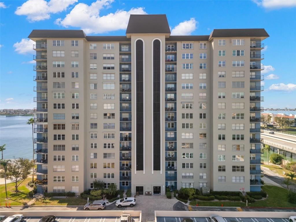 5220 Brittany Dr. #1003, St Petersburg, FL 33715