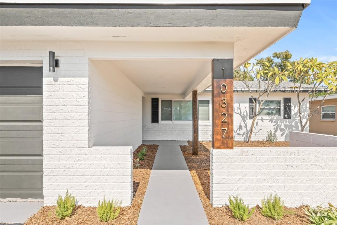 10327 Tangelo Rd., Seminole, FL 33772