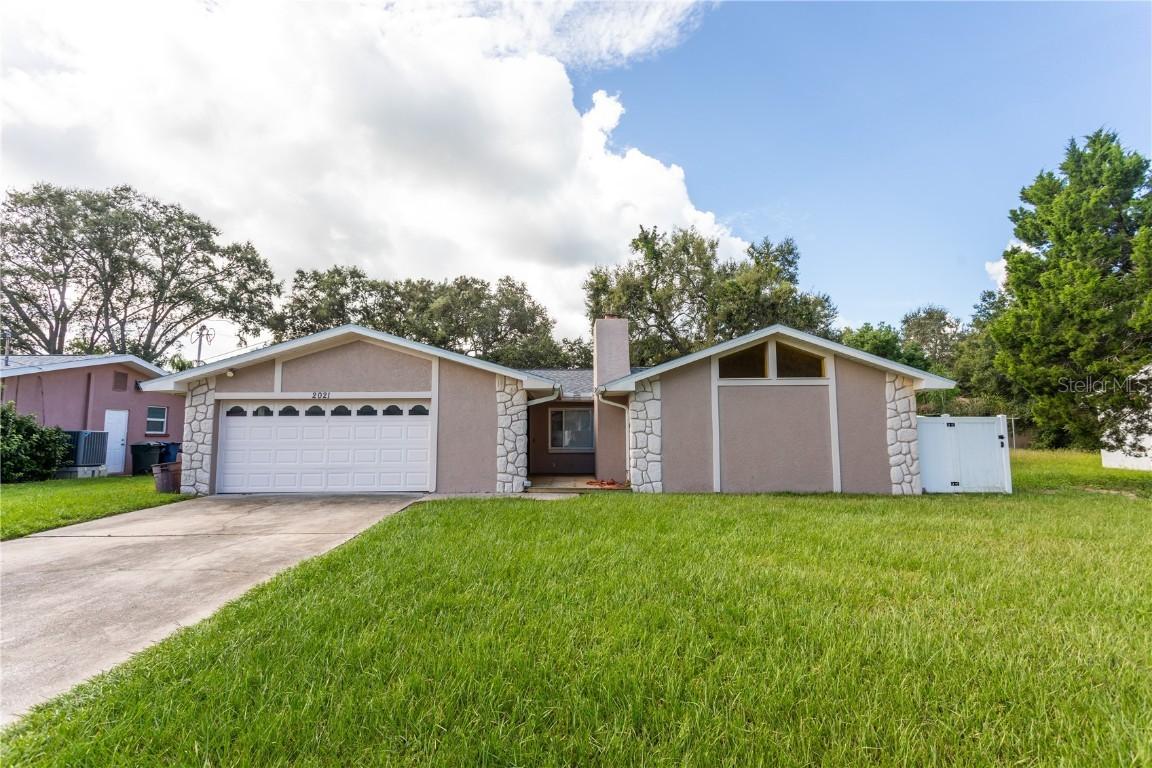 2021 Valley Dr., Dunedin, FL 34698