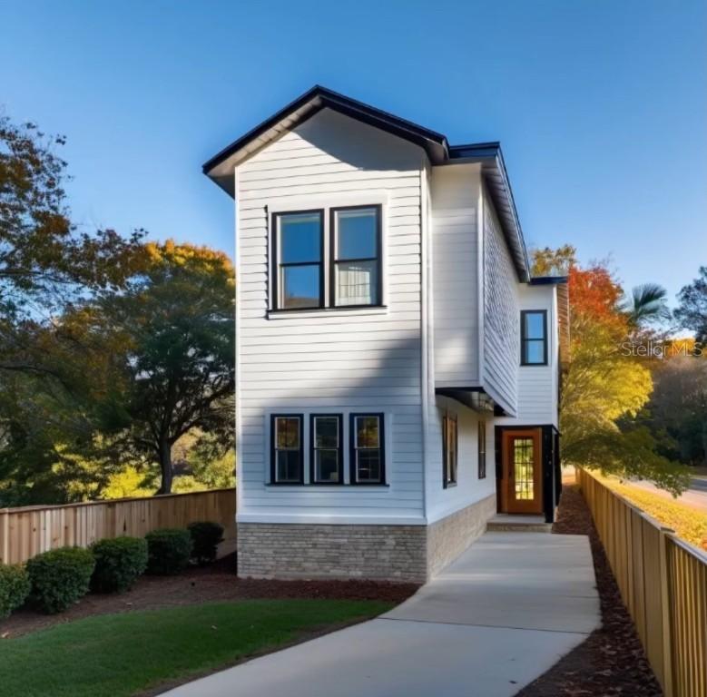 2410 E 20th Ave., Tampa, FL 33605