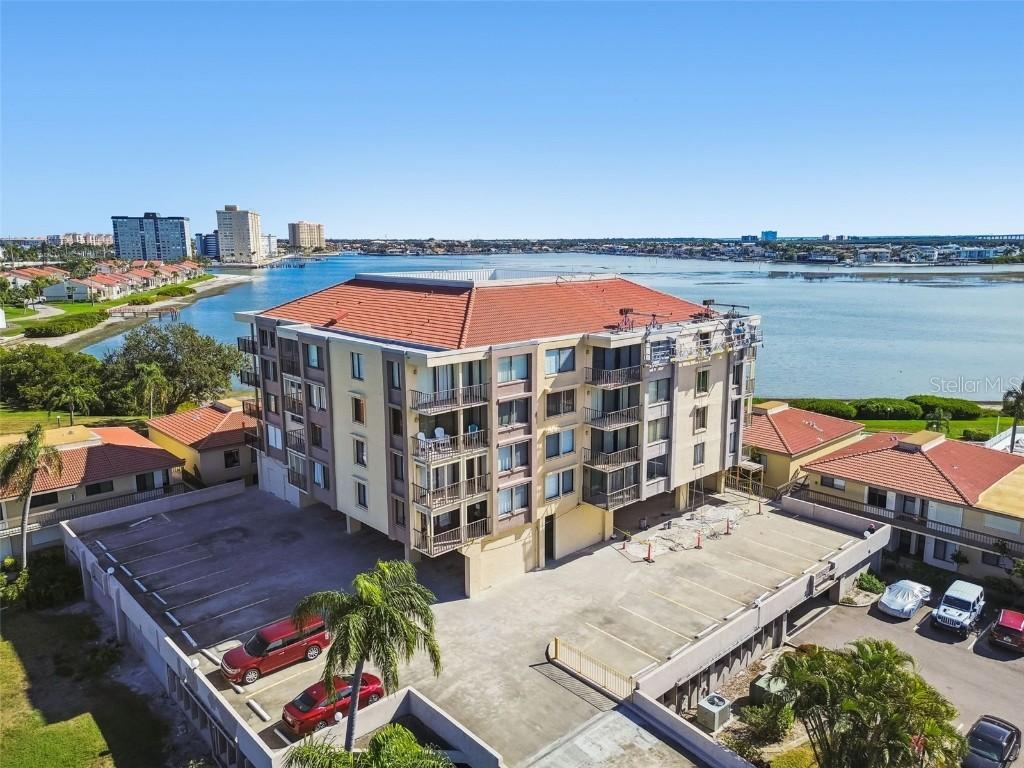 6104 Palma Del Mar Blvd. #402, St Petersburg, FL 33715