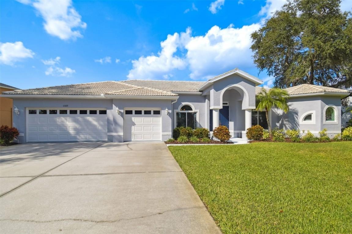 1337 Fishing Lake Dr., Odessa, FL 33556