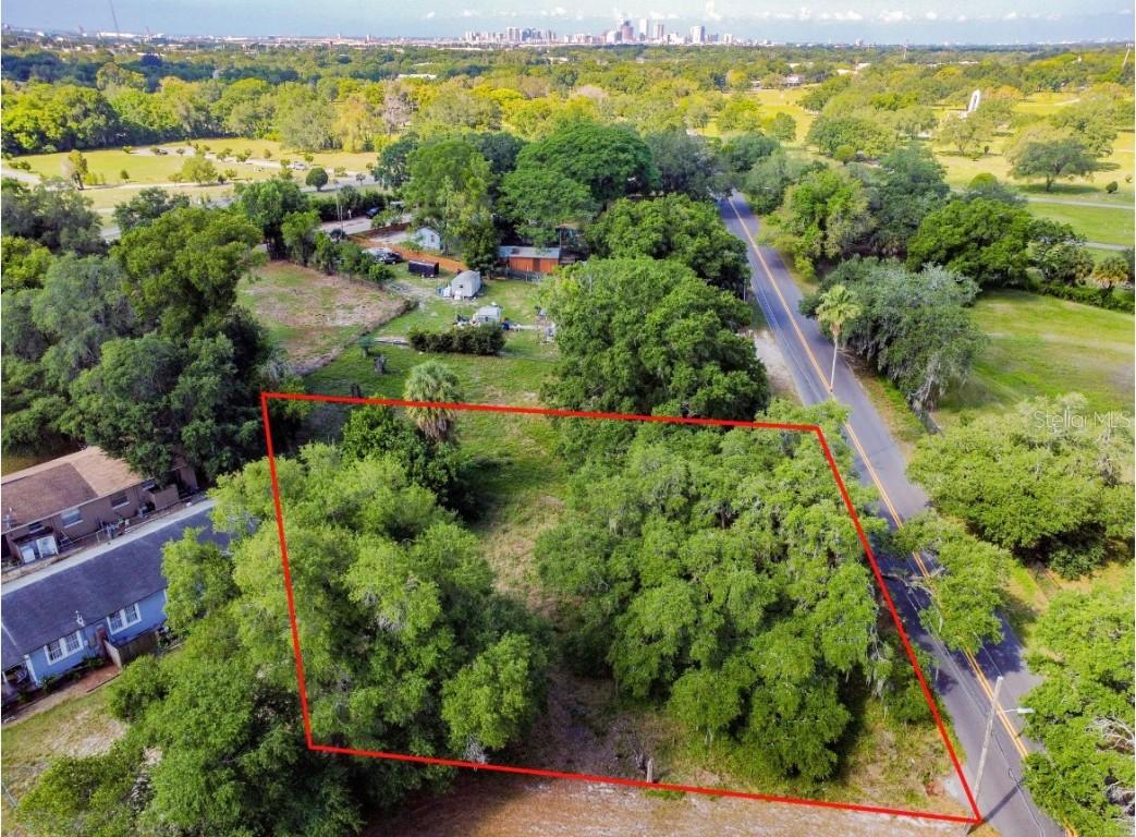 4621 E Lake Ave., Tampa, FL 33605