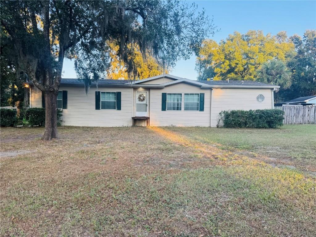 10603 Skewlee Gardens Dr., Thonotosassa, FL 33592